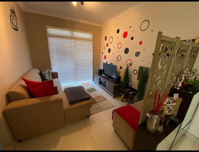 1 BEDROOM APARTMENT FOR SALE IN UMHLANGA RIDGE